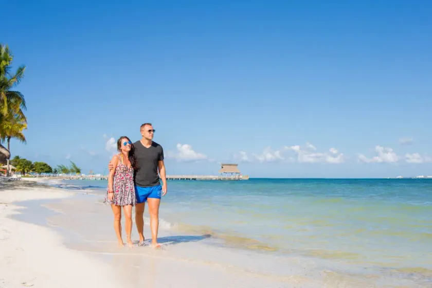 Luxury Condo on the Beach - Image 1