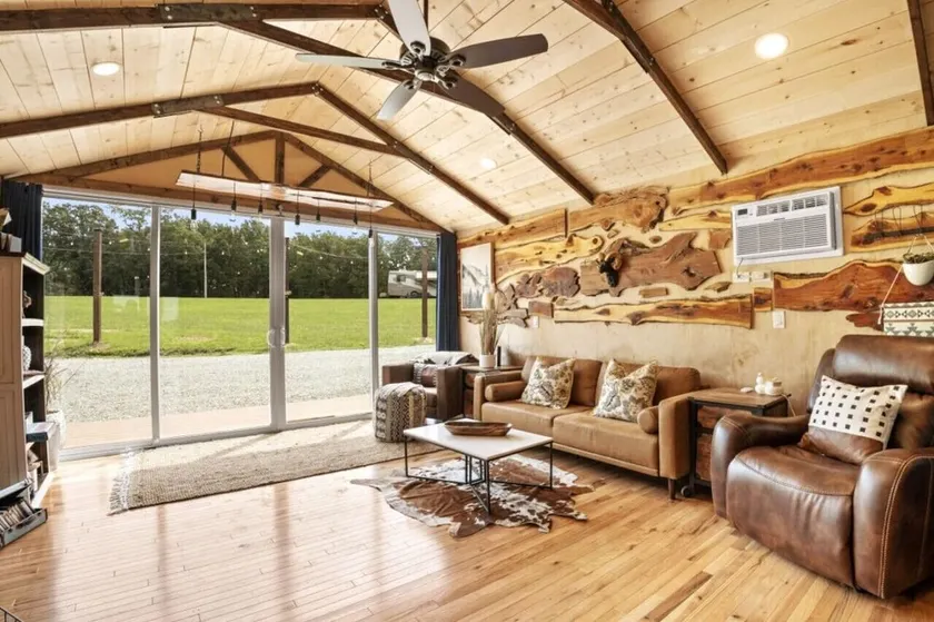 FRISCO · Tiny Houses of French Village Tranquil & Relaxing - Image 1