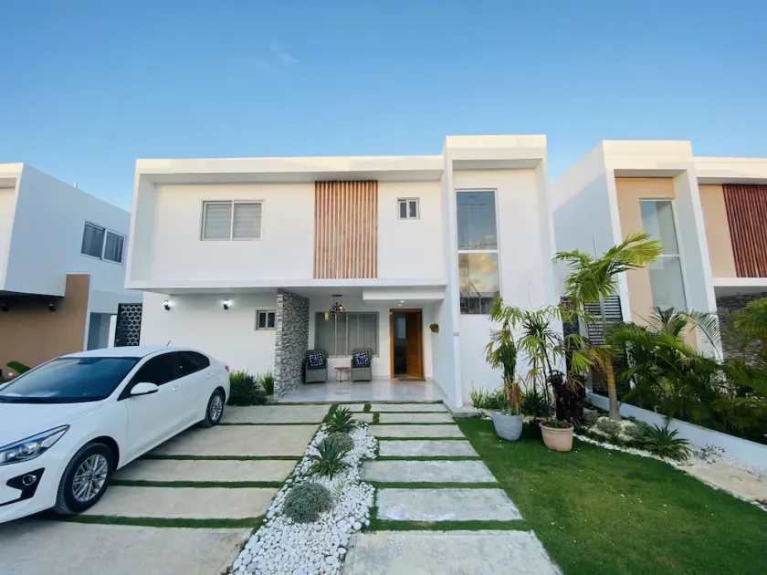 Private Villa with security 5 mins from downtown coco bongo - Image 1