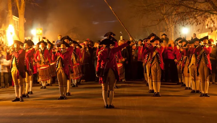 Experience the \"Historic Triangle\" in the heart of Colonial Williamsburg! - Image 1