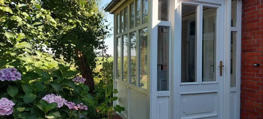 Cozy apartment in Pilsum with a wonderful view of East Frisia's vastness. - Image 1