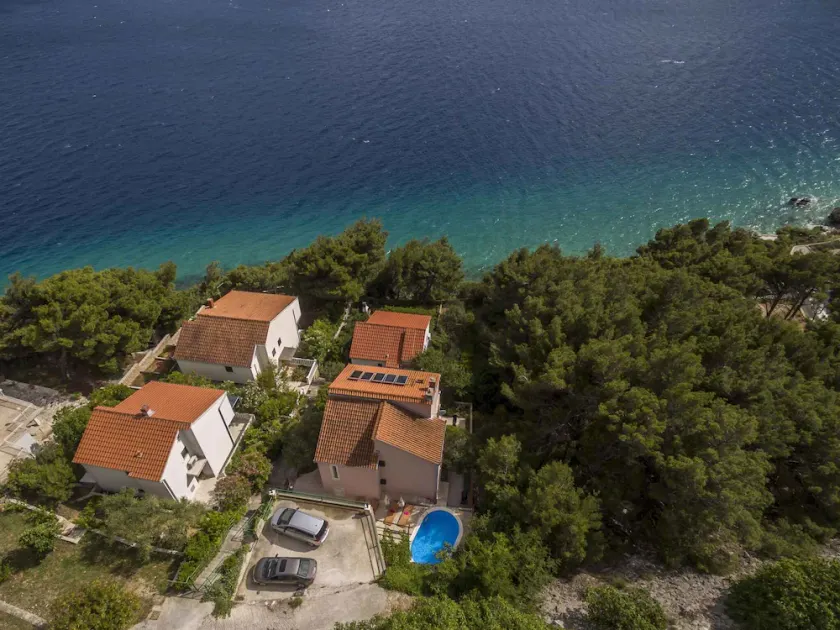 Holiday home with pool and 90 m to the beach - Image 1
