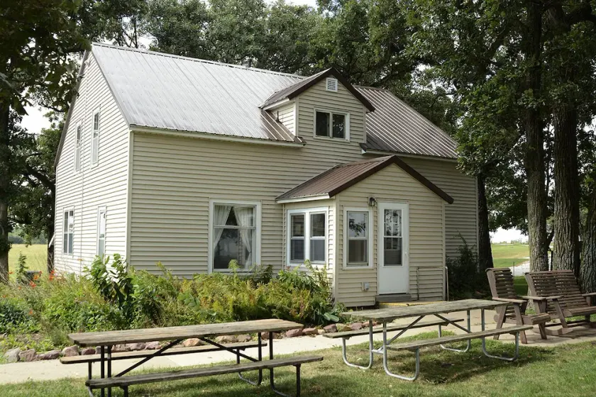 Oakridge Farmhouse at Whiterock Conservancy - Image 1