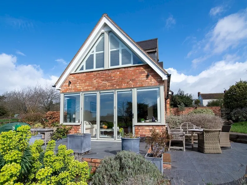 Relax in cosy converted pigsty with stunning views NEW.  TWO NIGHT booking - Image 1