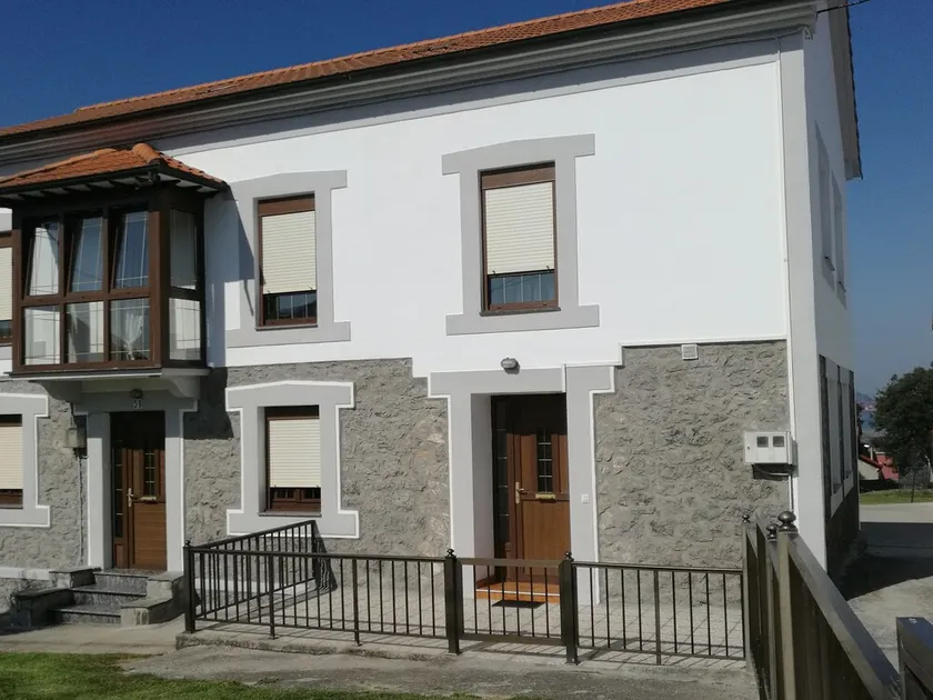 Beautiful house with garden in the bay of Santander - Image 1