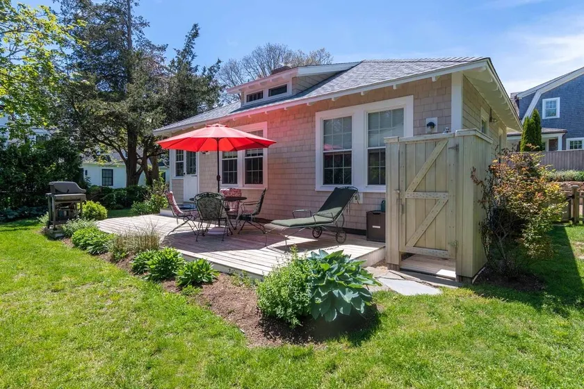 Cottage de village classique - Image 1