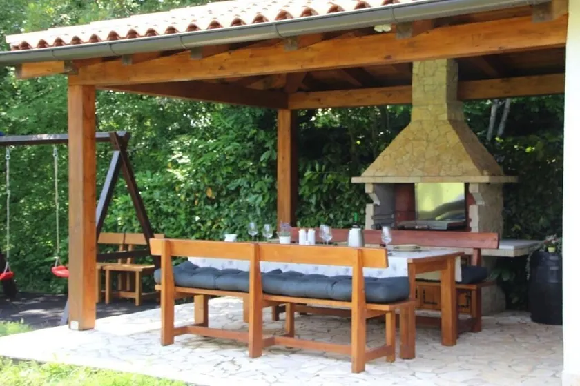 Casa Ondina - Private House with Jacuzzi & Big Garden in Central Istria - Image 1
