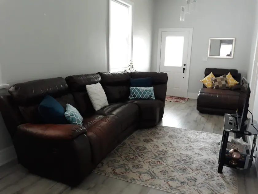 Paradise Home - Your Home Away From Home - Image 1