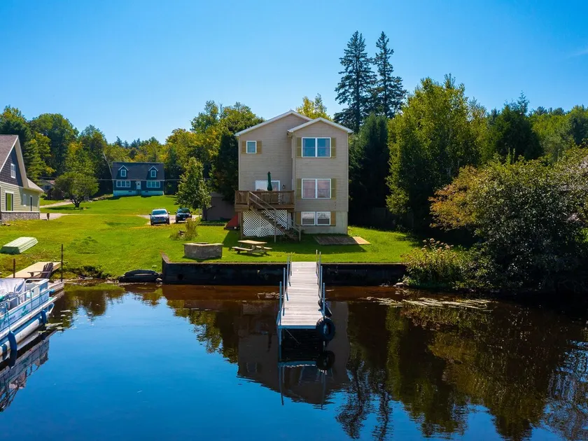 Camp Sunshine on Lake Simond! - Image 1