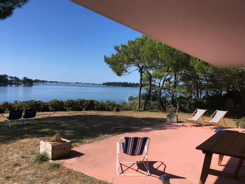 Arkitekthus på et niveau med panoramaudsigt over Morbihan-bugten - Image 1