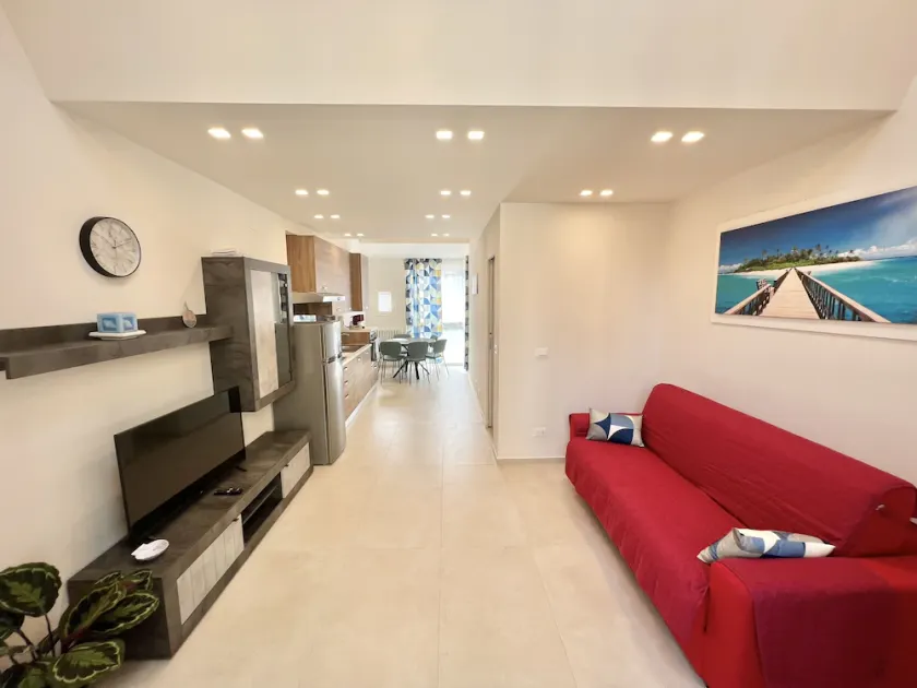 ISLAND, APARTMENT IN THE CENTER - Image 1