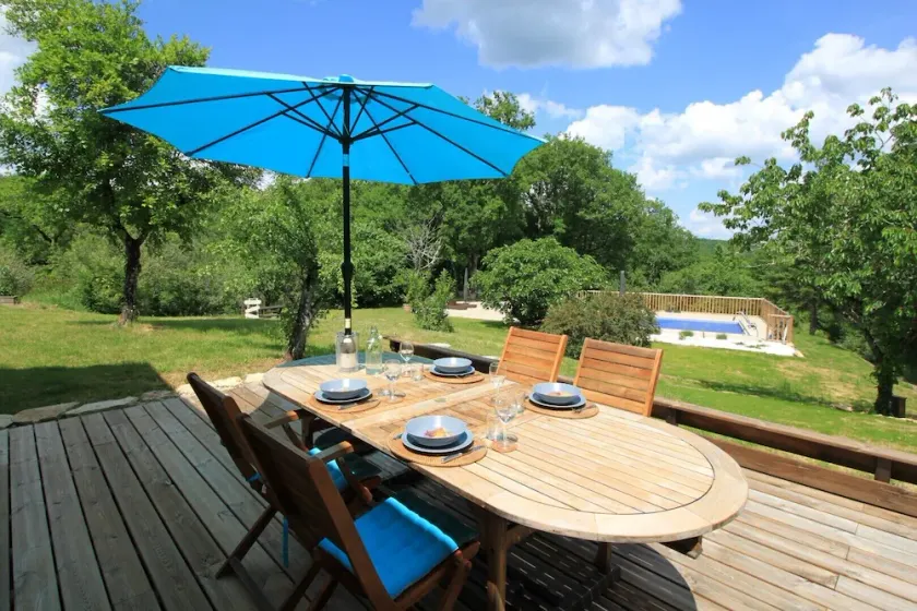 Space luxury and relaxation - Image 1