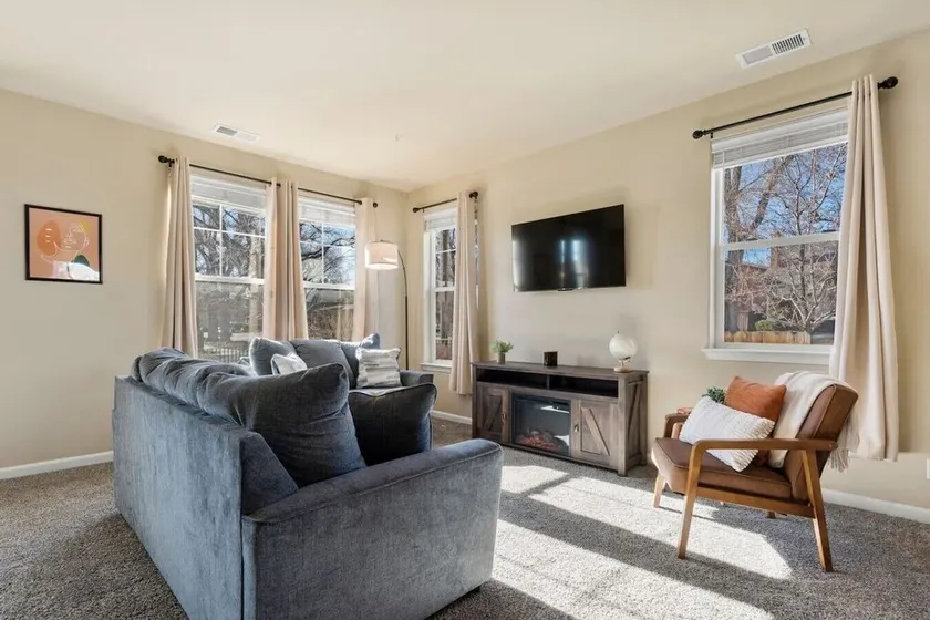 MidTown Hideaway Fire Pit and King Beds - Image 1