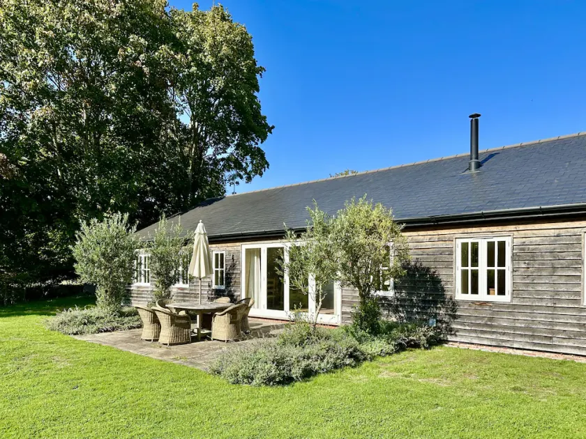 Beaufort Barn by inspirestays-com - Image 1