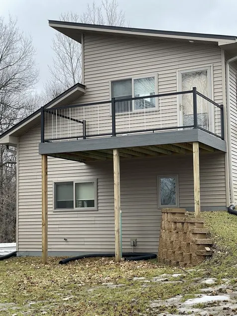 New dwelling located in the Driftless Region of Wisconsin - Image 1