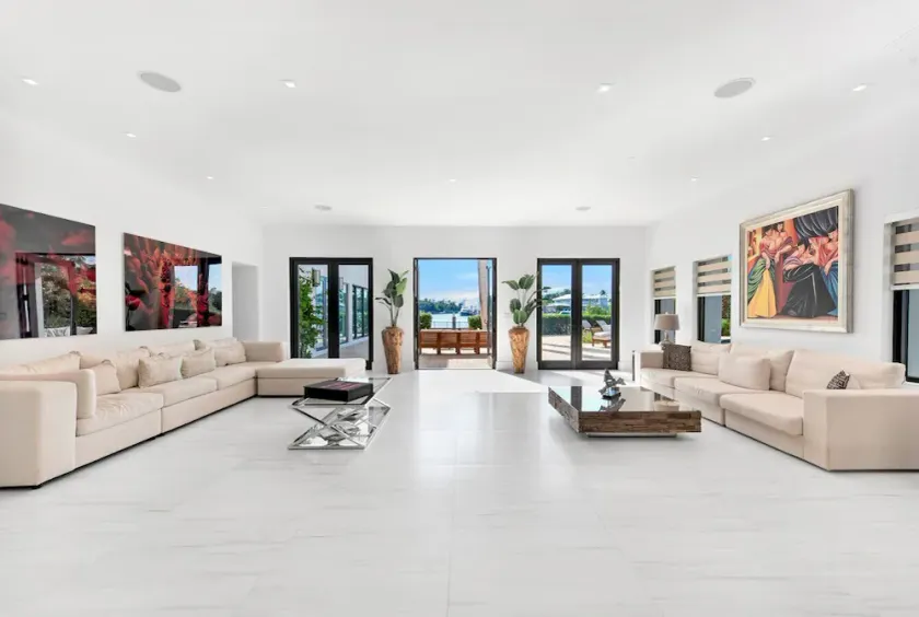 Sunlit Stylish Sanctuary - Ultimate Miami Luxury - Image 1