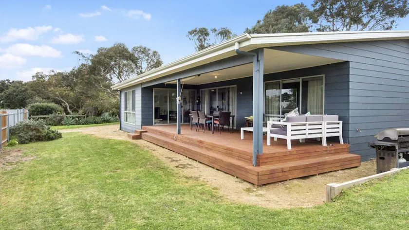 Divertimento in spiaggia - 11 Broadbeach Drive - Image 1