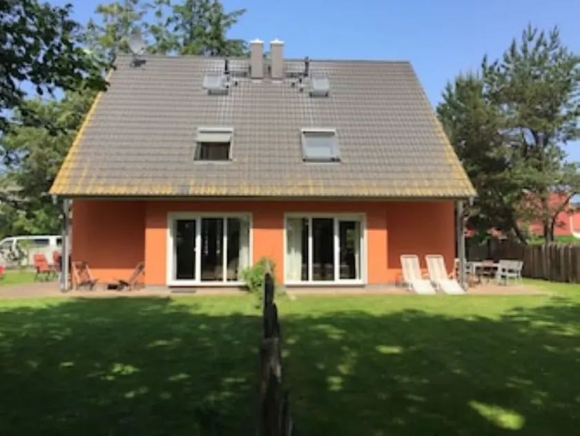 House Erlenblick 1, quiet, family-friendly, large garden, dogs welcome - Image 1