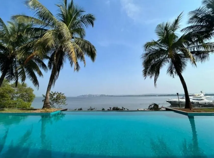 The Postcard on The Mandovi River - Image 1