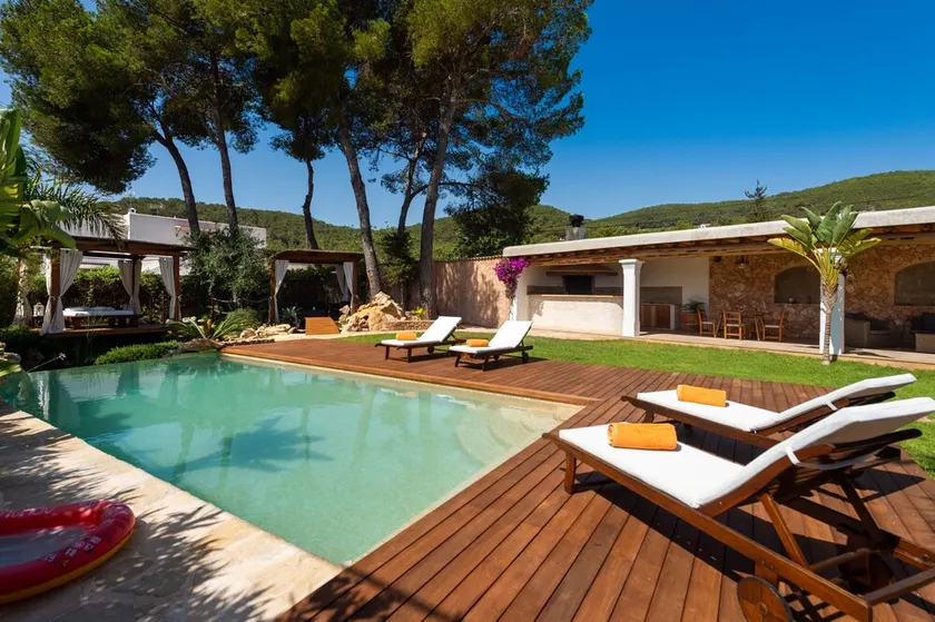 Incantevole Villa \"Casa Es Pins\" con piscina, terrazza, aria condizionata e Wi-Fi - Image 1