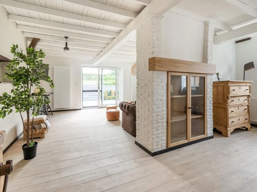 Spacious Family Holiday Home - Image 1
