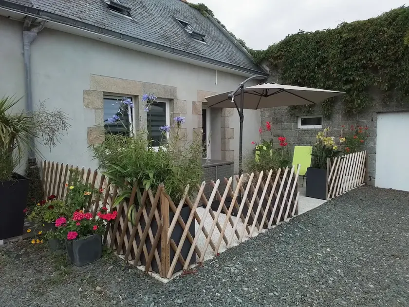 Maison à la Campagne, Proche des Plages au Cœur de la Baie D'audierne - Image 1