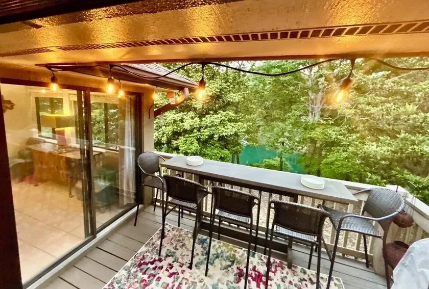 Lakefront Condo Lake Keowee • Resort Amenity • Modern Luxury Vibe • Dog Friendly - Image 1