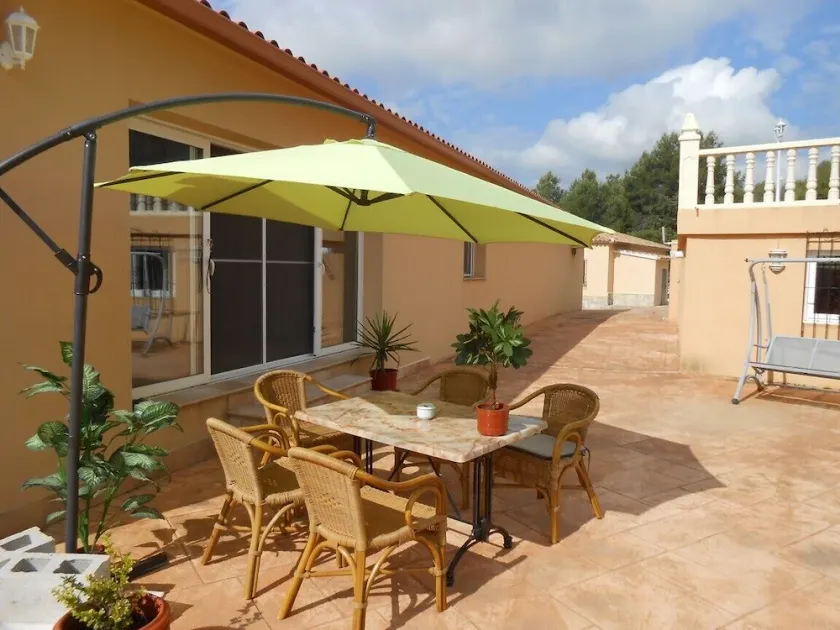 PRIMA VILLA FÜR GRUPPEN ODER 2 FAMILIEN MIT ALLEN AUSSTATTUNGEN - Image 1
