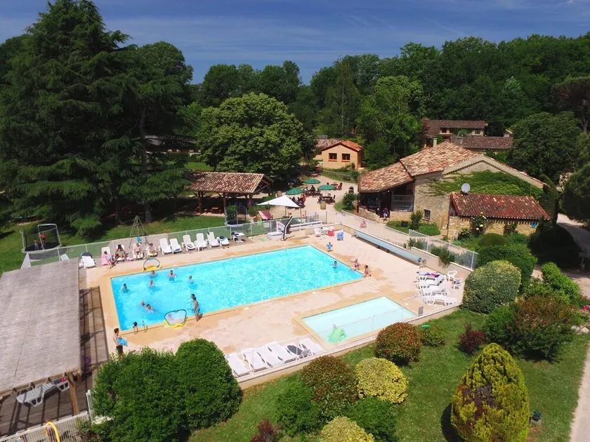 Family-friendly Holiday Resort **** swimming pool, spa, tennis, games, bar, etc. - Image 1