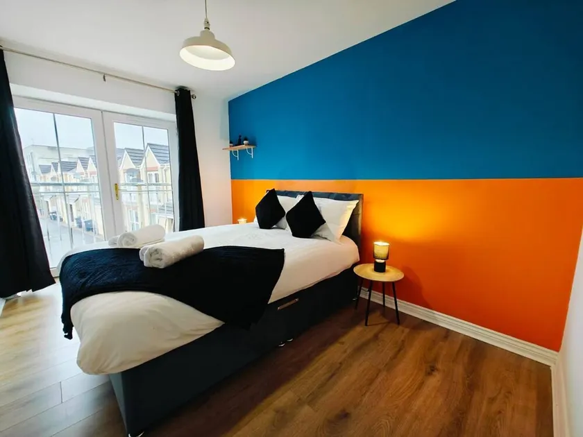 4BR Modern Ormeau House - Image 1