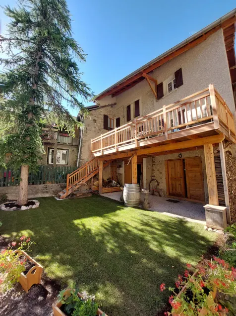 Spacious house in the heart of the Colmars ramparts! - Image 1