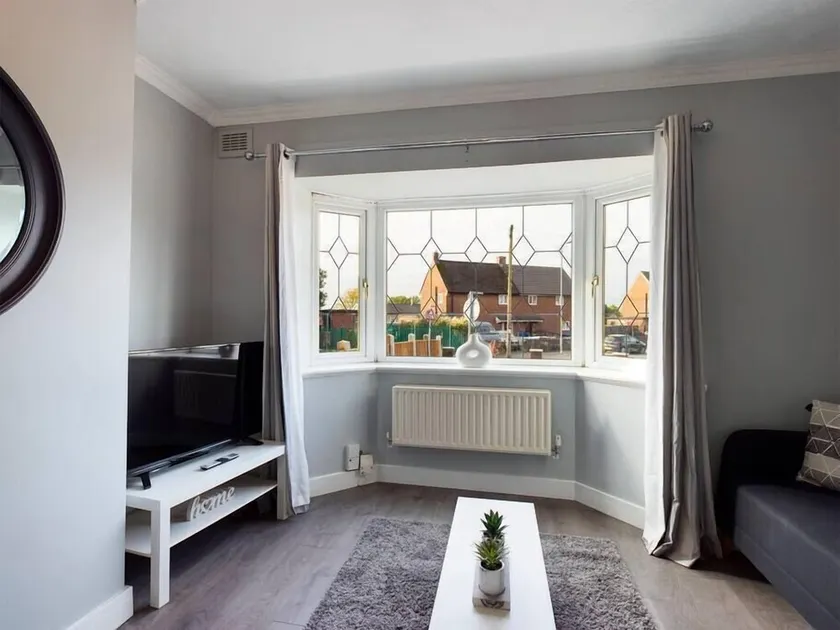 Dodhurst House by Our Home Short Stays - Image 1