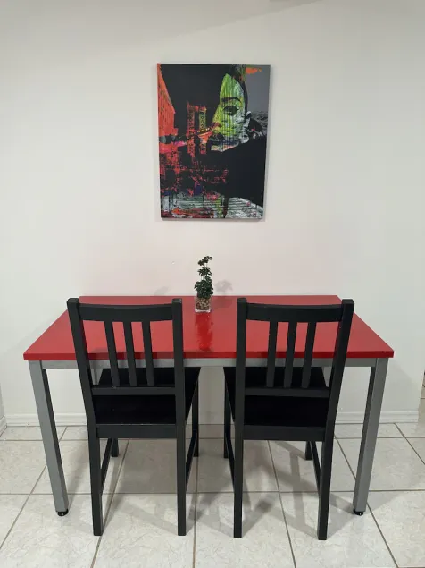Spacious & Cozy 1st Floor & Basement Apartment 15 min from NYC! - Image 1
