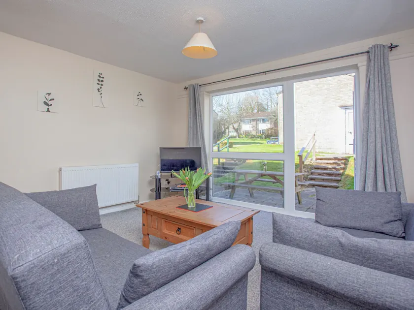 117 Atlantic Reach-UK32918 - Image 1