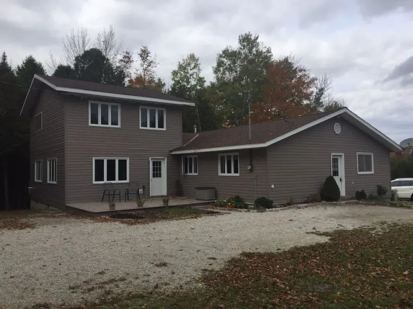 Beaver Cottage - Image 1