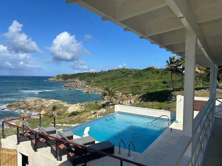 Stunning 5 Bedroom ocean front villa with pool featuring panoramic views - Image 1