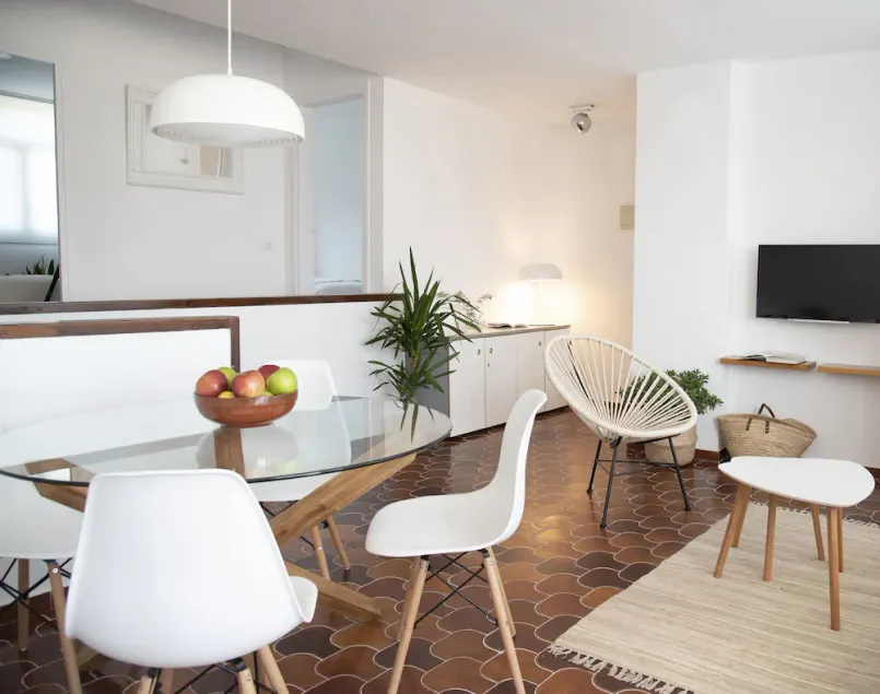 Komfortable Wohnung mit Pool und Garten. - Image 1