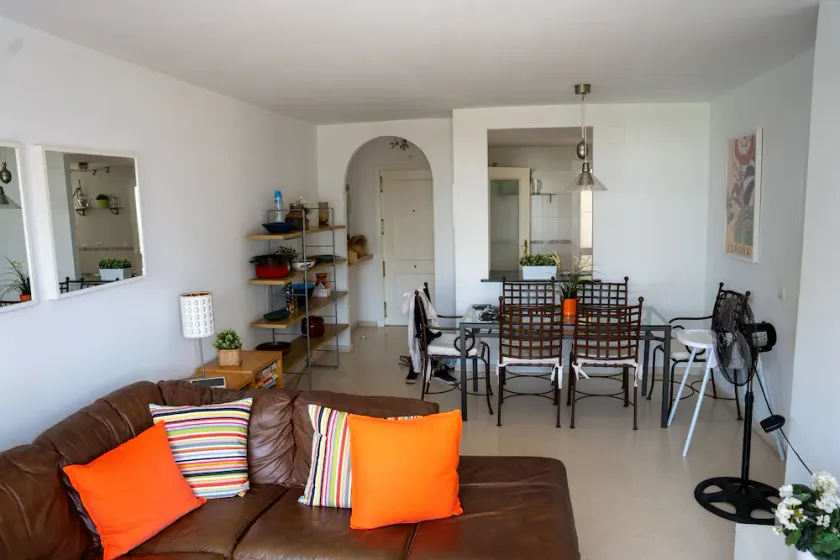 San Luis de Sabinillas, appartement de la ville côtière et belle plage de Puerto Duquesa - Image 1