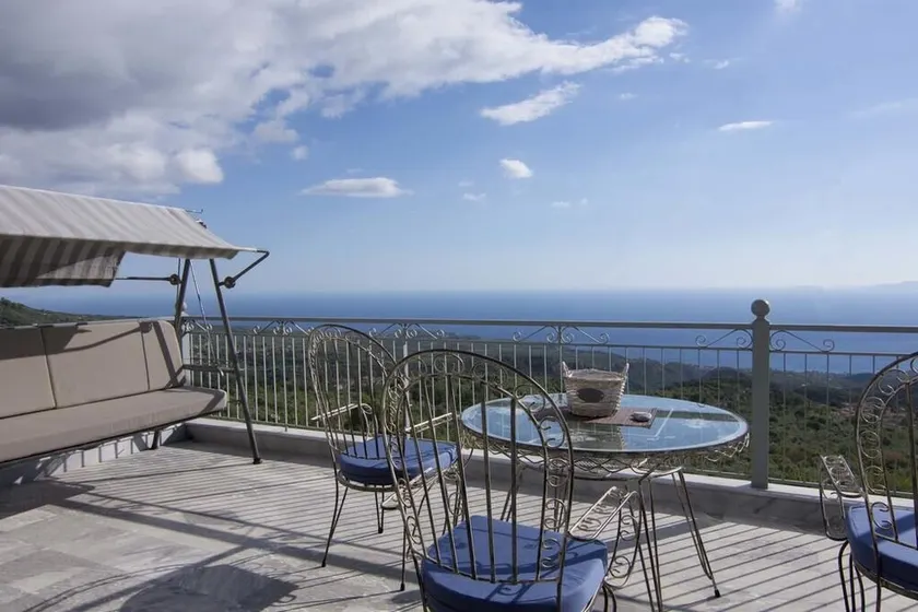 The balcony of Mani - Image 1