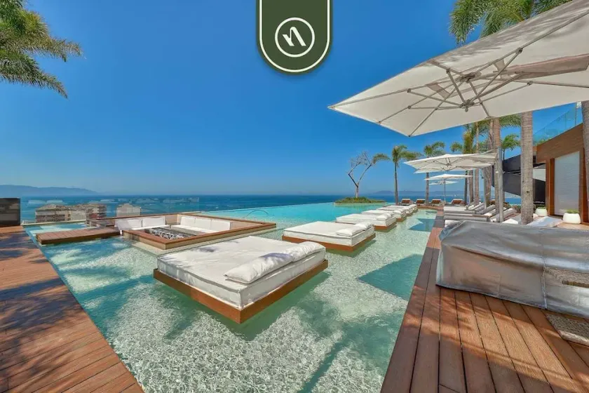 Luxury 1BR Condo - Rooftop Pool - Bay View - Image 1