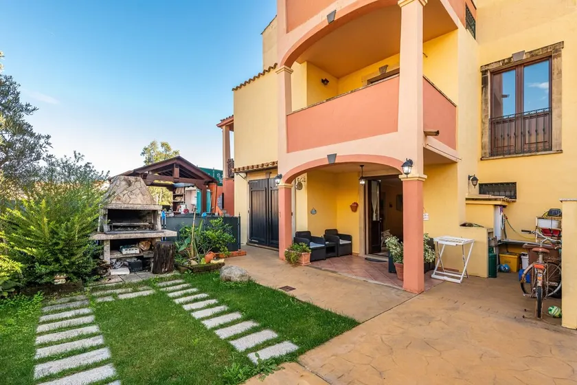 Villa Gialla Castiadas with Mountain View, Terrace & A/C - Image 1