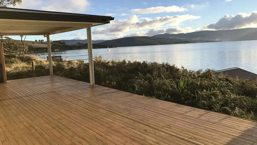 Family Beach (front) House - Image 1