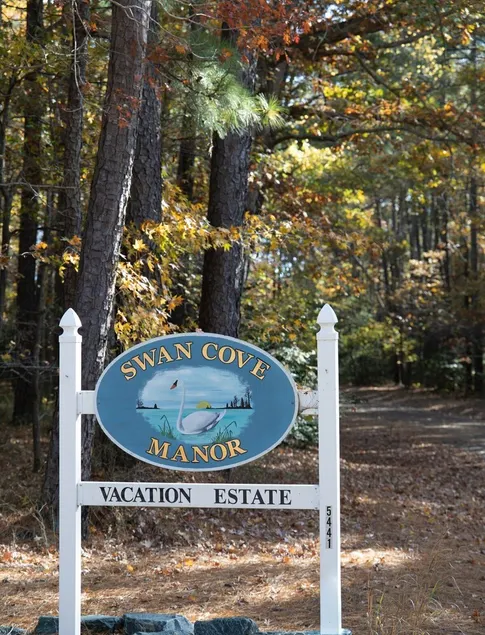 Hochzeiten / Reunions / Corp & Private Retreats 22 Morgen Chesapeake Waterfront Estate - Image 1
