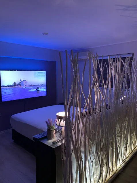 Cozy & polyteles Suite·Minimal suite with many comforts/Bridal Suite_N - Image 1