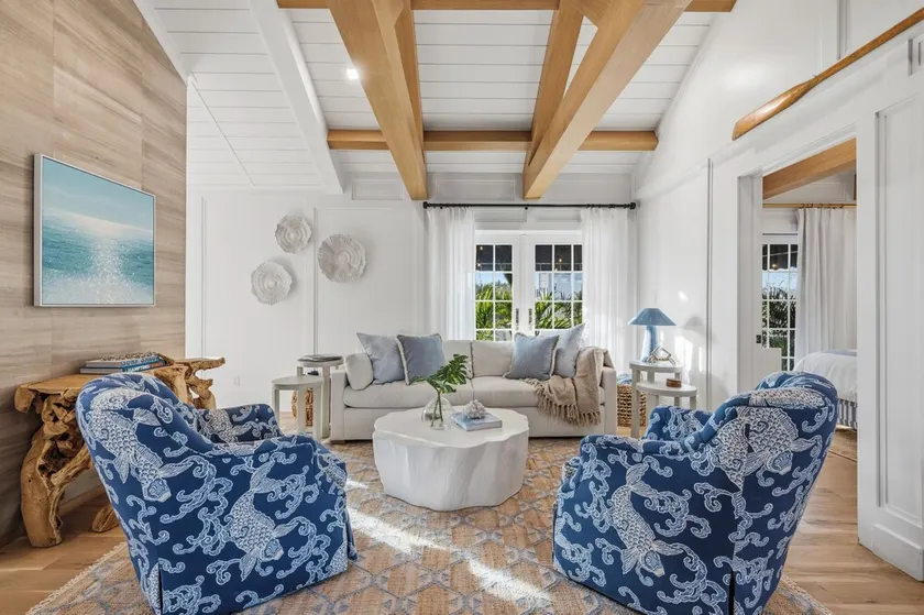 Beach House Location Location - Image 1