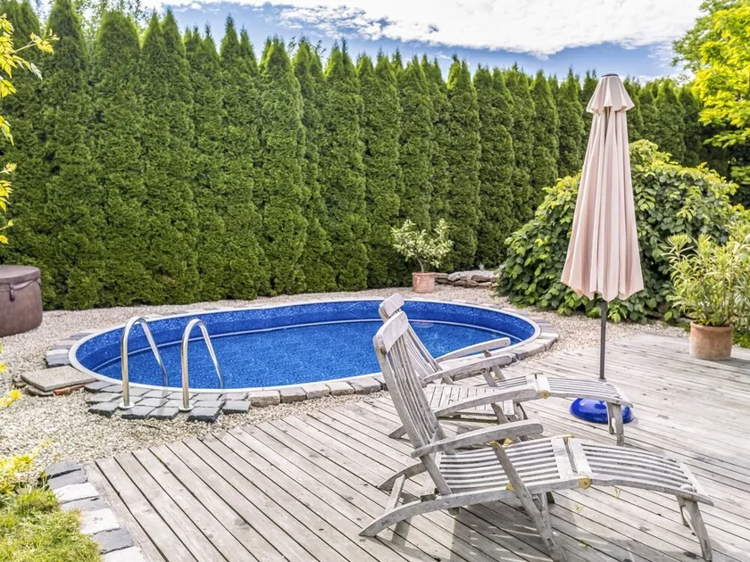 Hermoso apartamento para 6 personas con WIFI, piscina, TV y patio - Image 1