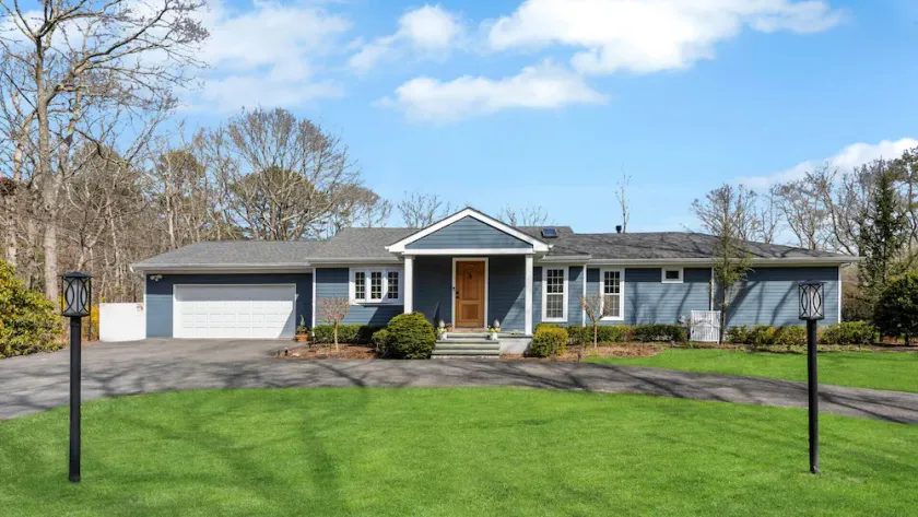 Expanded Ranch on 1.5 Acres, Open-Concept Floor Plan, Private In-Ground... - Image 1