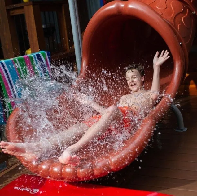 Sleeps 32| Epic Slides-Waterslide-Theater-Sauna - Image 1