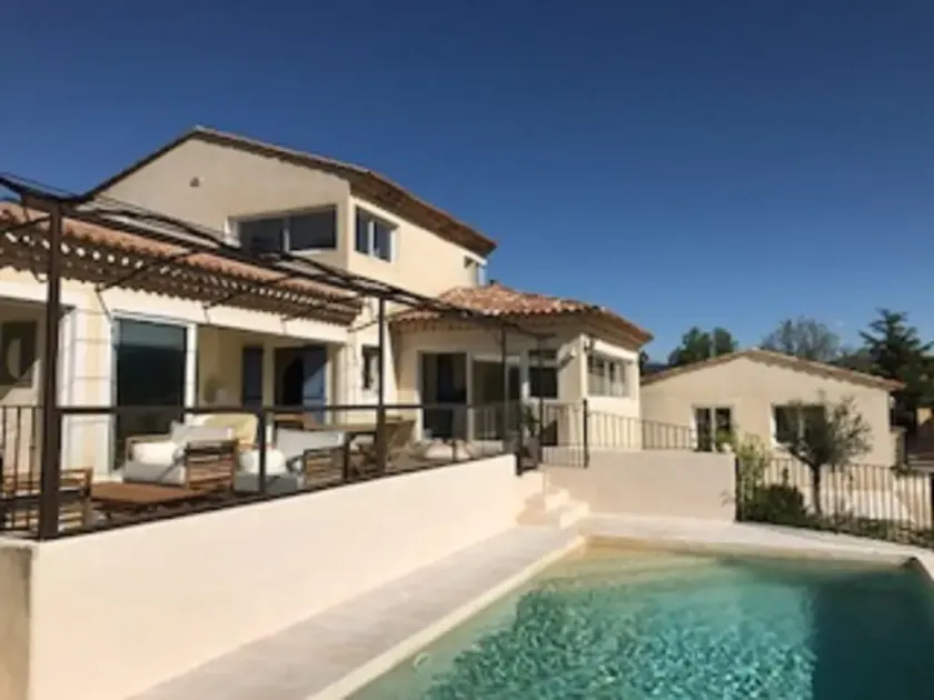 Hermosa villa de 200 m2 con vista y 2 casas de la piscina cerca de Roussillon luberon - Image 1