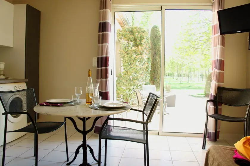 Residence Les Peupliers Loriol comtat - Image 1